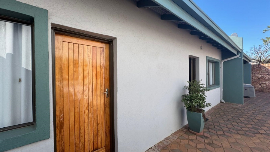 4 Bedroom Property for Sale in El Toro Park Northern Cape